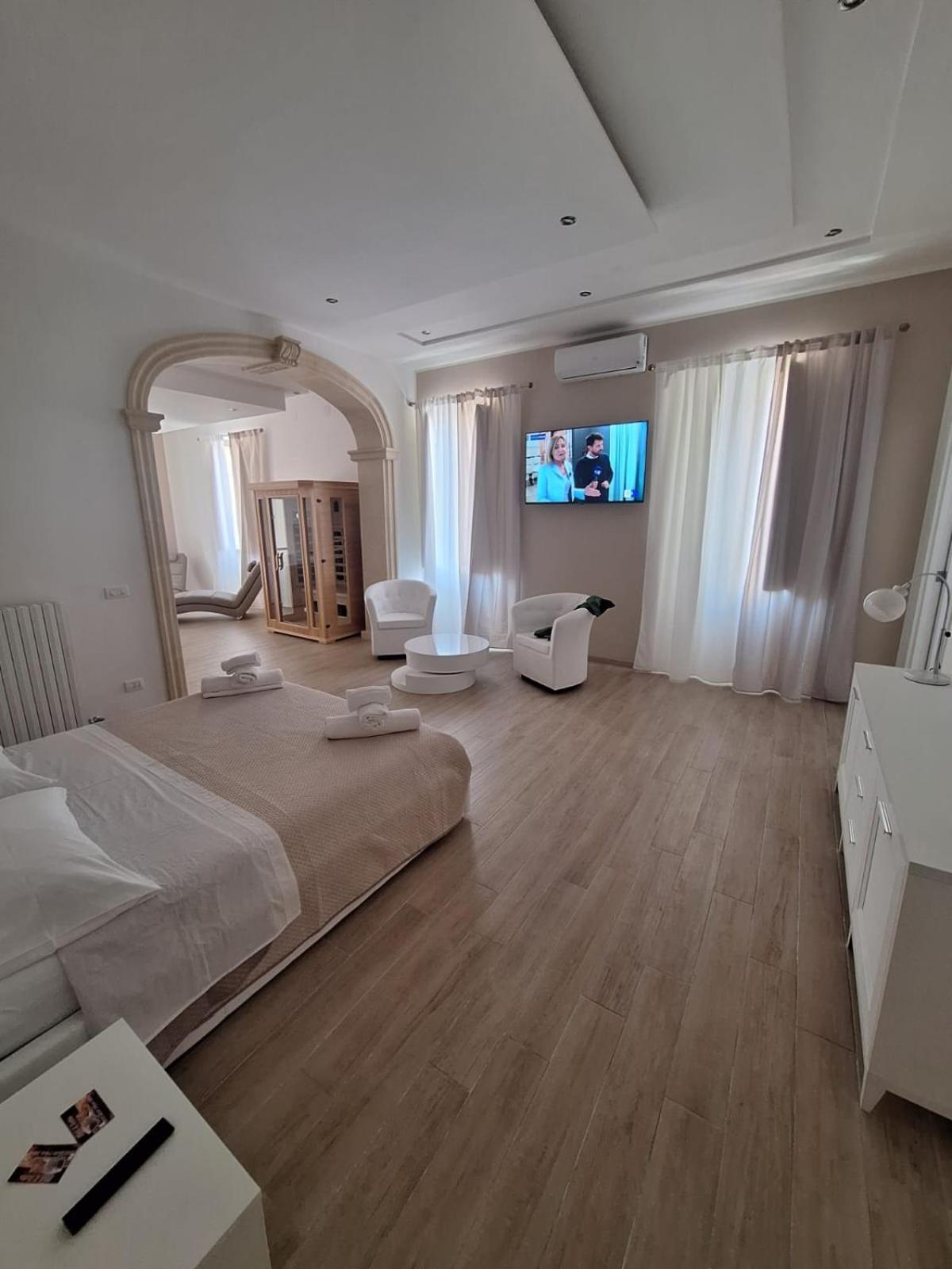 Bed E Suite Domar Бриндизи Экстерьер фото
