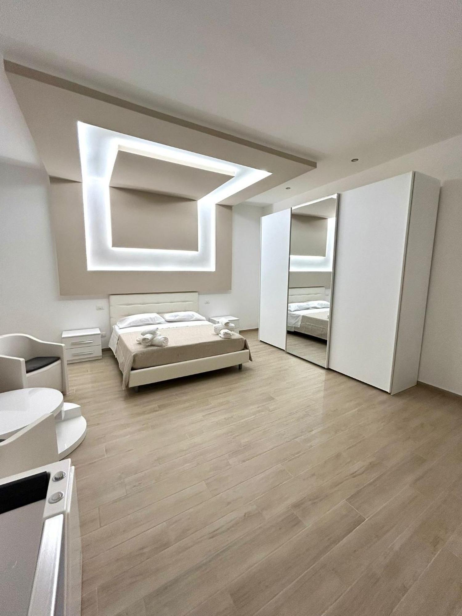 Bed E Suite Domar Бриндизи Экстерьер фото