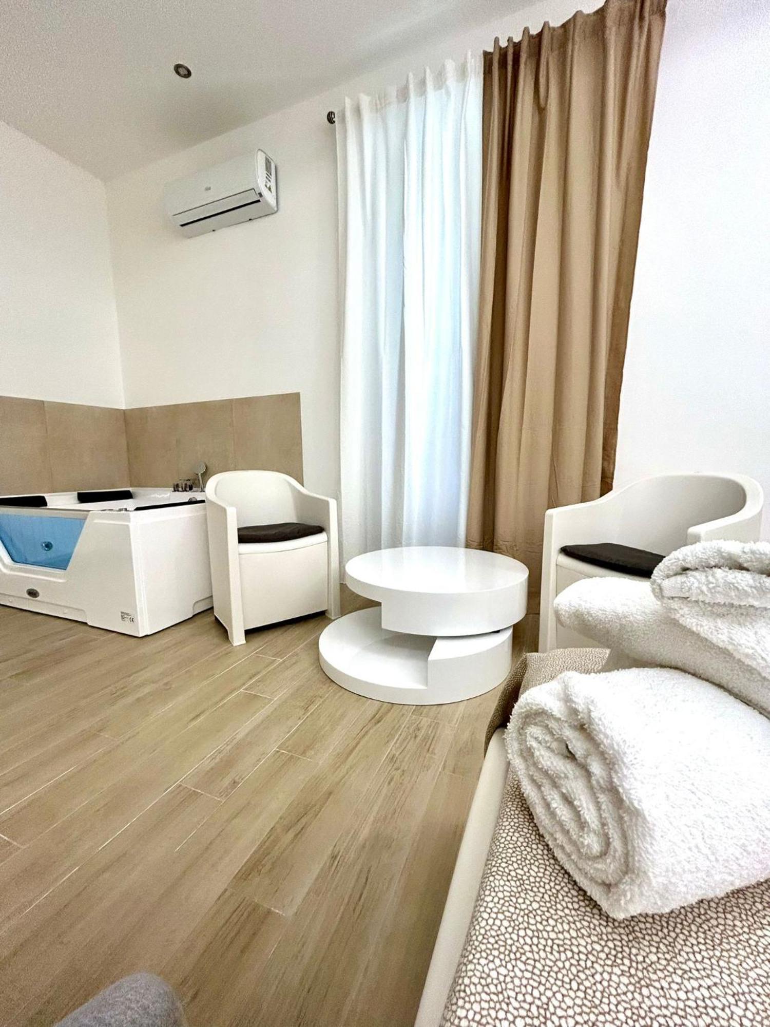 Bed E Suite Domar Бриндизи Экстерьер фото